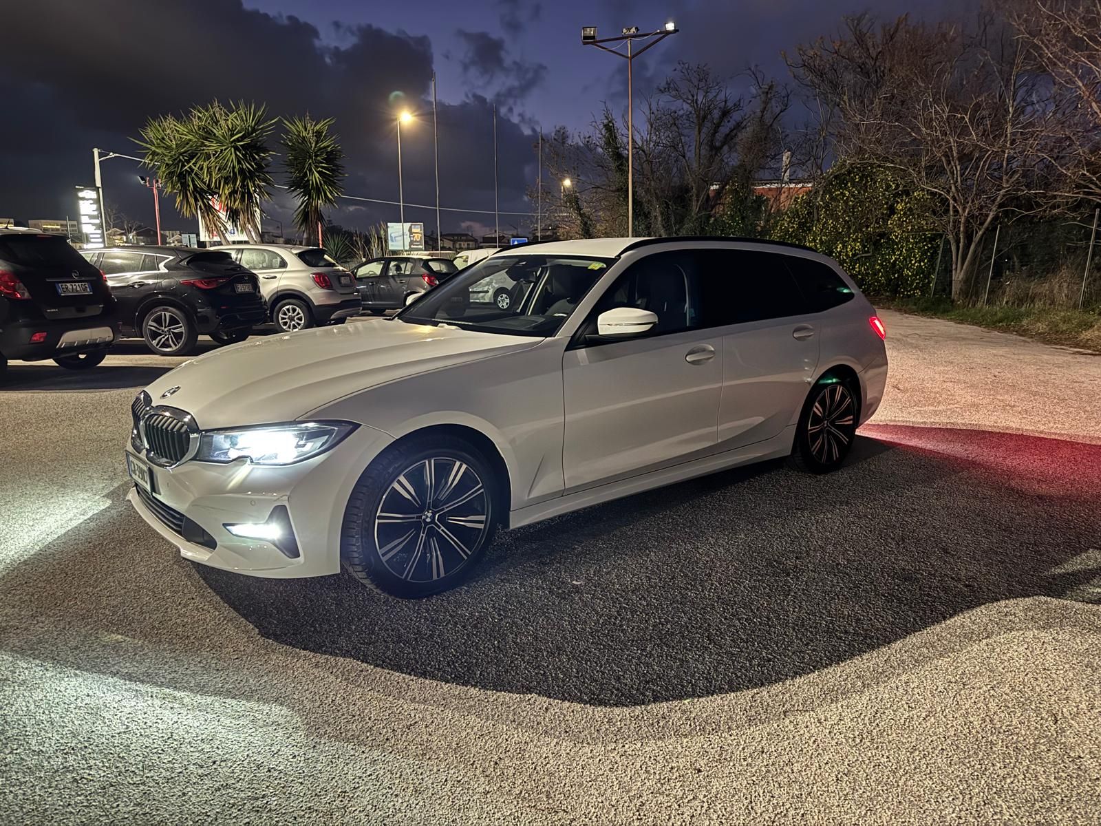BMW 318d Touring Business Advantage Aut.