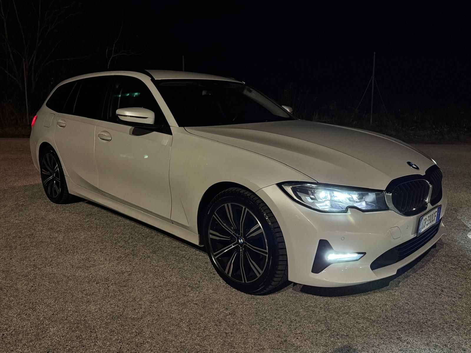 BMW 318d Touring Business Advantage Aut.