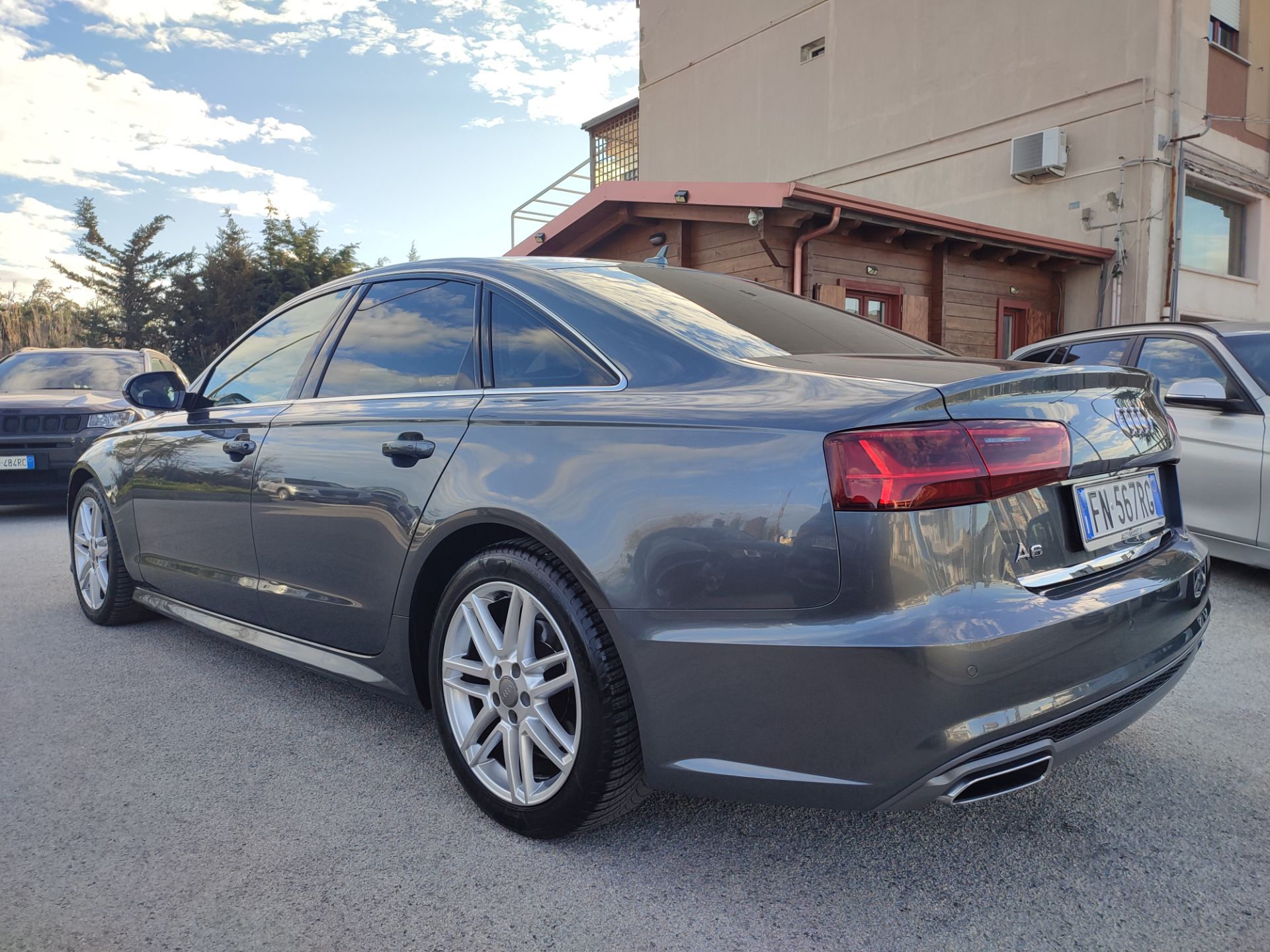 Audi A6  2.0 TDI ultra S-tronic Business S-Line