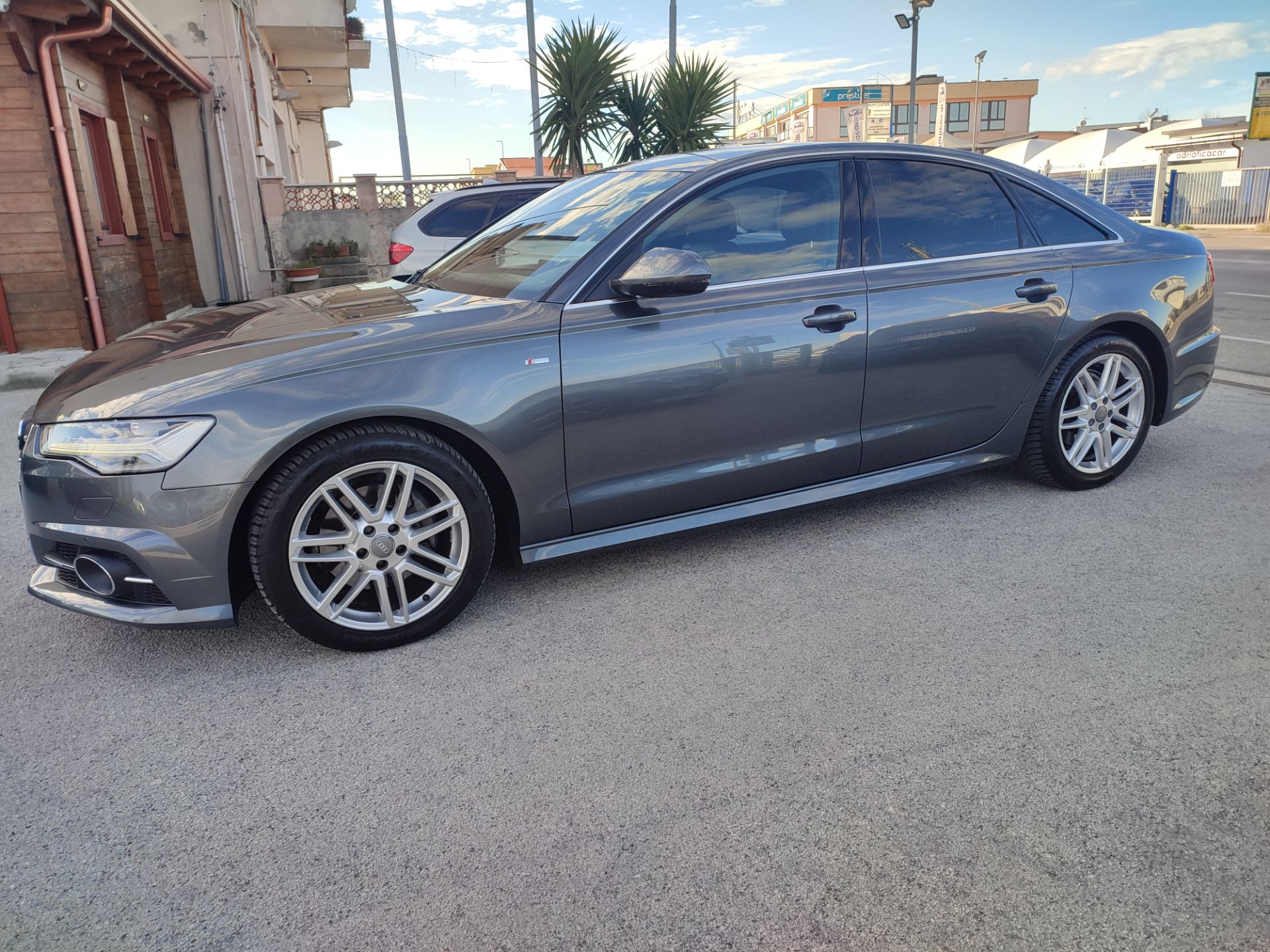 Audi A6  2.0 TDI ultra S-tronic Business S-Line