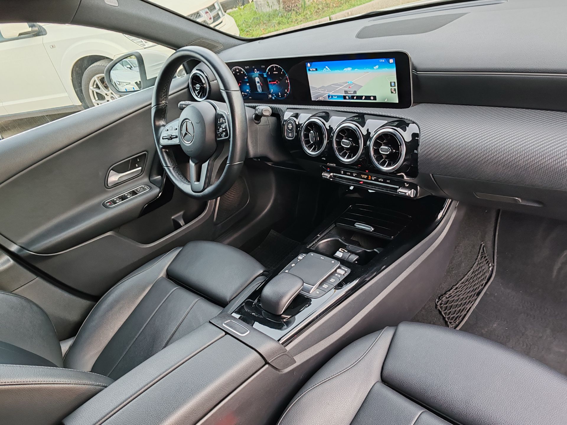 Mercedes-Benz A 180D  Business Extra