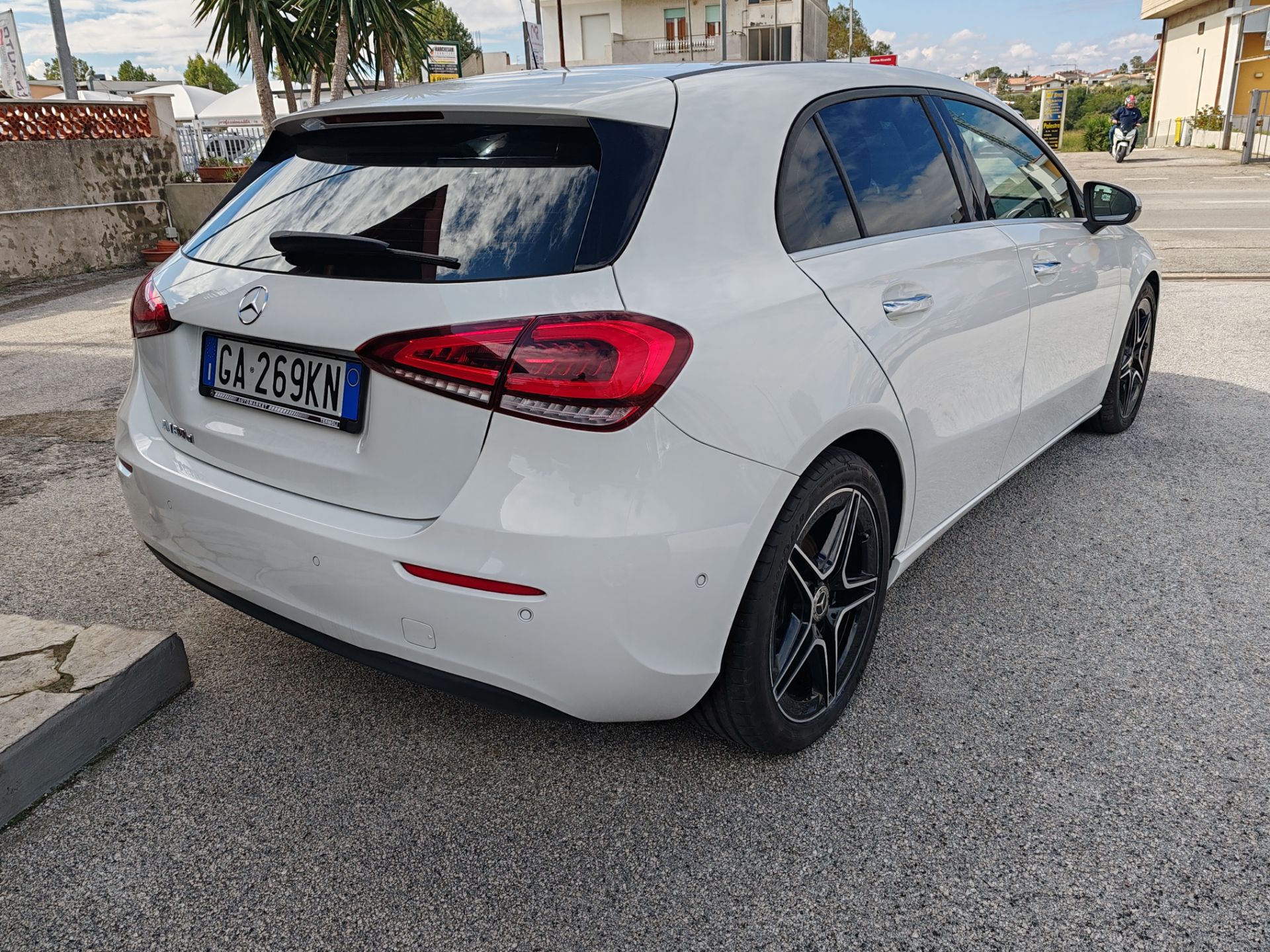 Mercedes-Benz A 180D  Business Extra