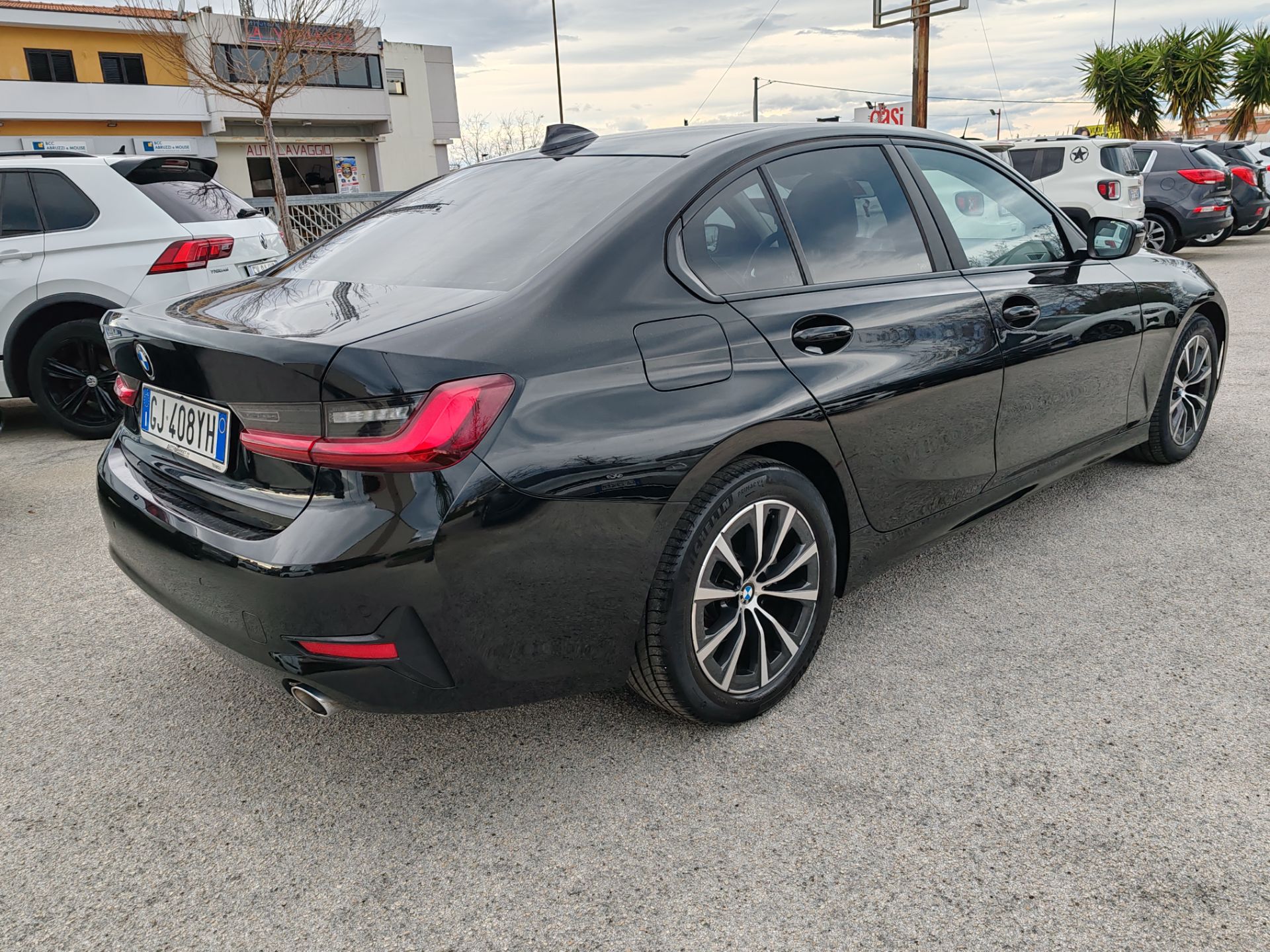 BMW 318  D 48v Business Advantage Aut.