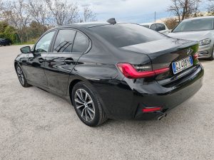 BMW 318 D 48v Business Advantage Aut.