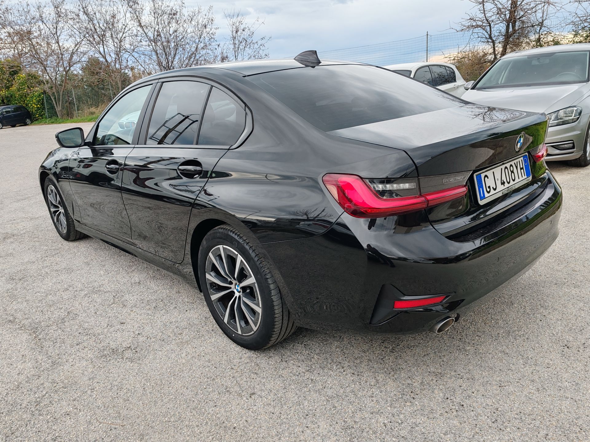 BMW 318  D 48v Business Advantage Aut.