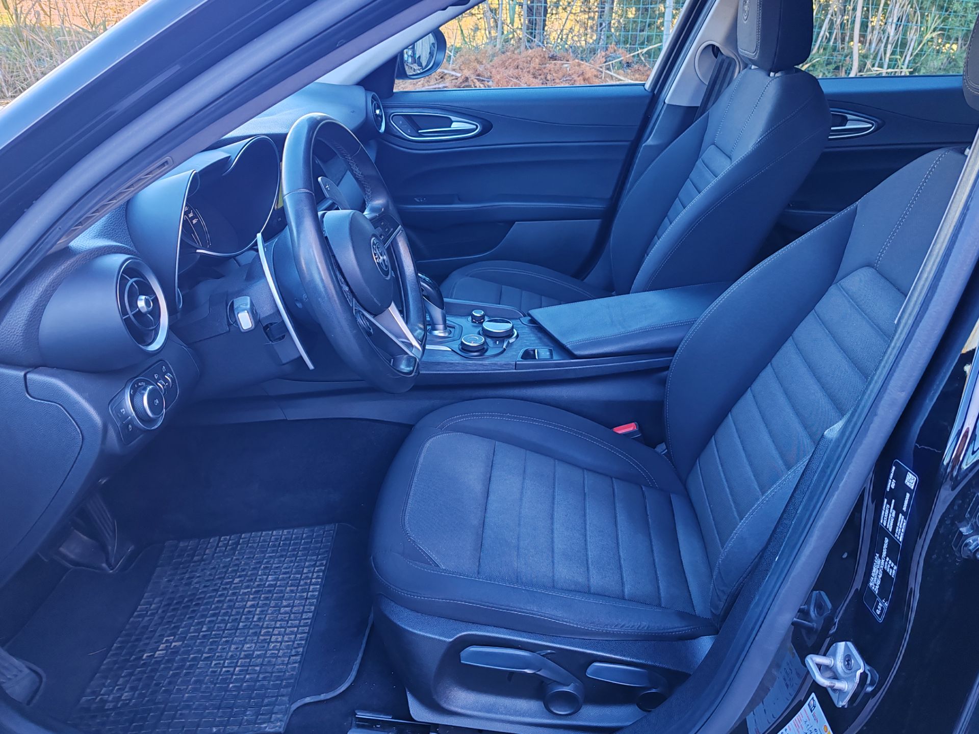 Alfa Romeo Giulia 2.2 Turbodiesel 160 CV AT8 Bus.
