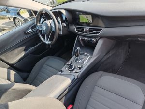 Alfa Romeo Giulia 2.2 Turbodiesel 160 CV AT8 Bus.