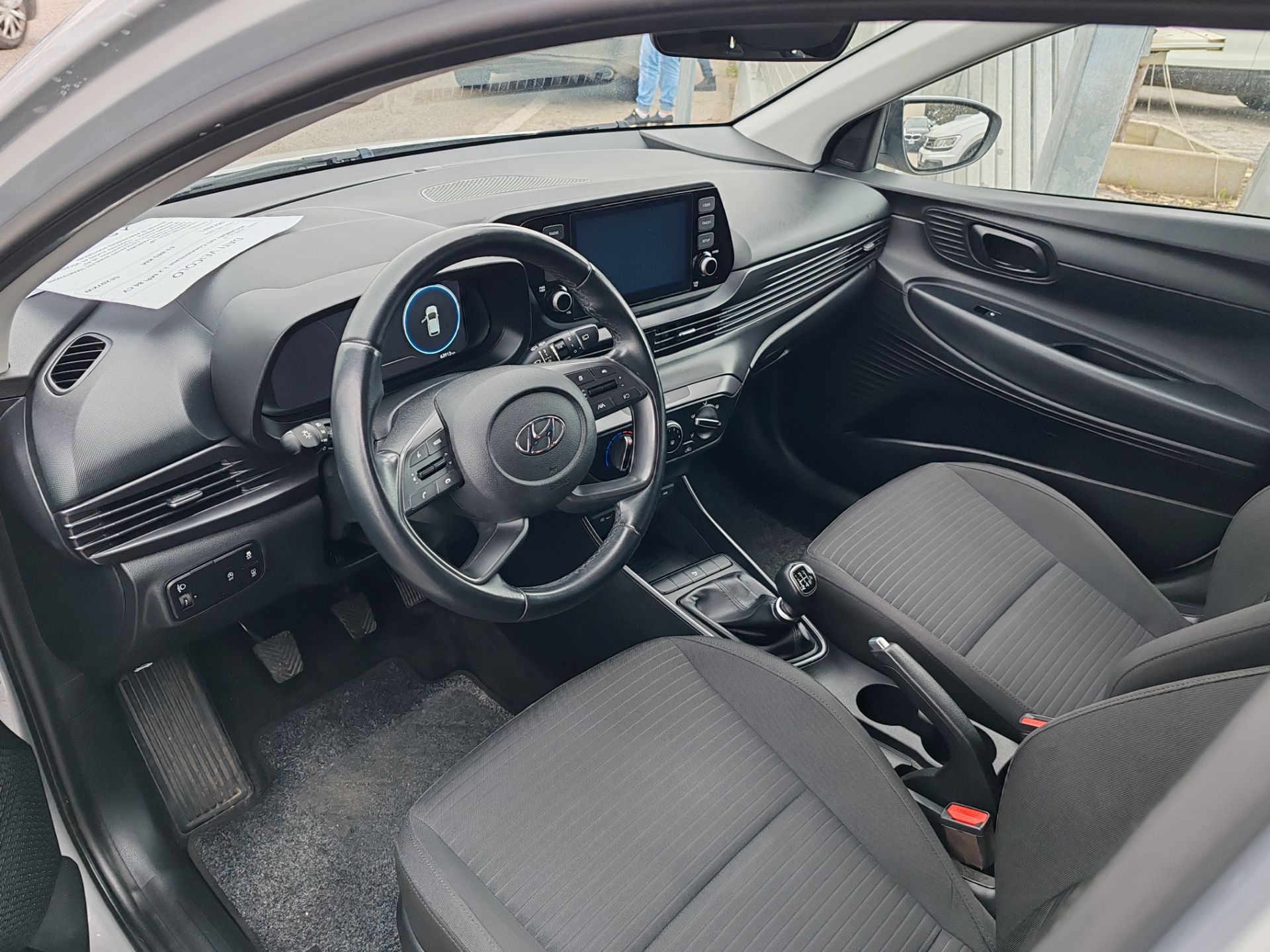 Hyundai  1.2 MPI MT ConnectLine
