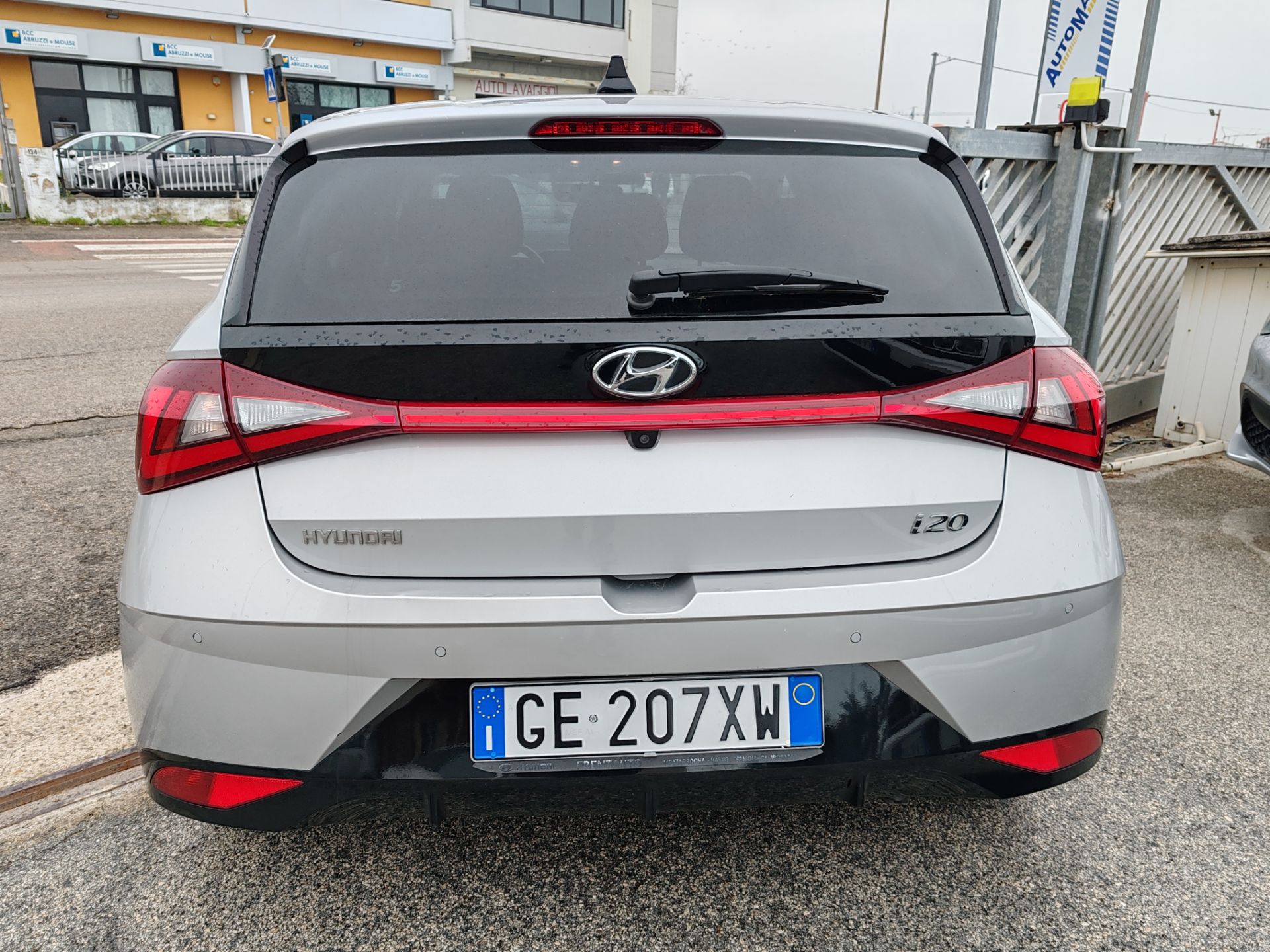 Hyundai  1.2 MPI MT ConnectLine