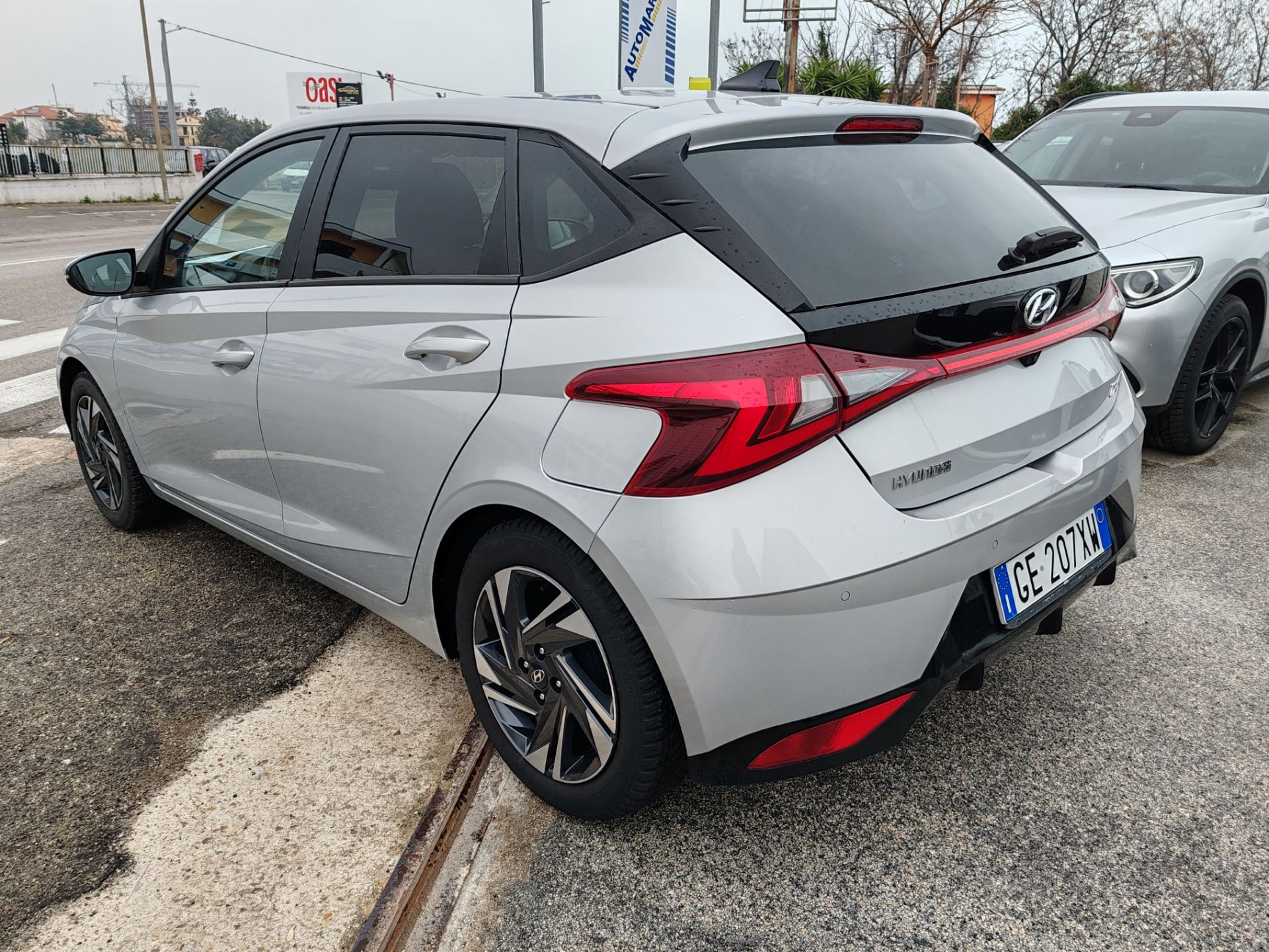 Hyundai  1.2 MPI MT ConnectLine