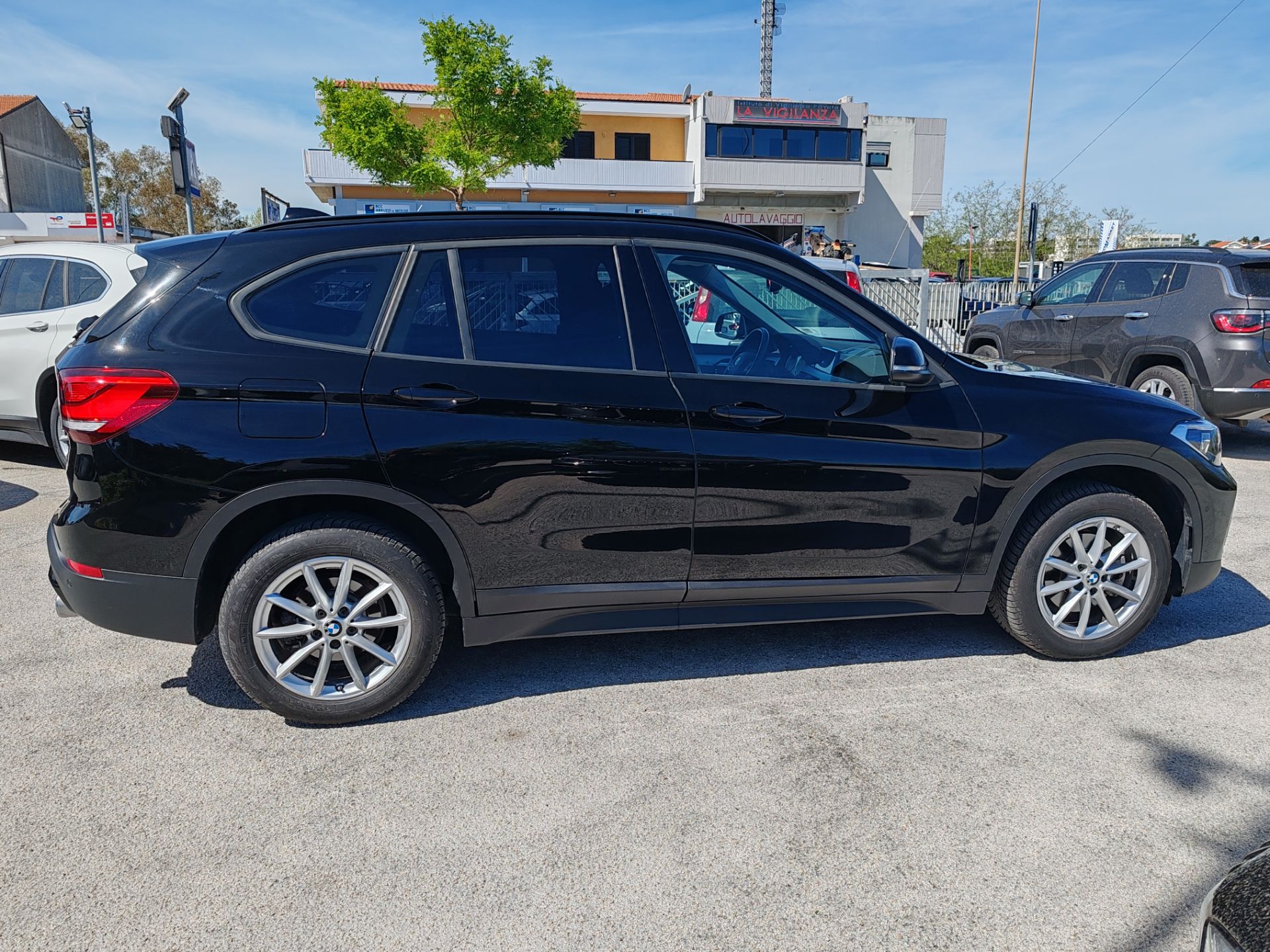 BMW X1  SDrive18d Business Advantage Aut.