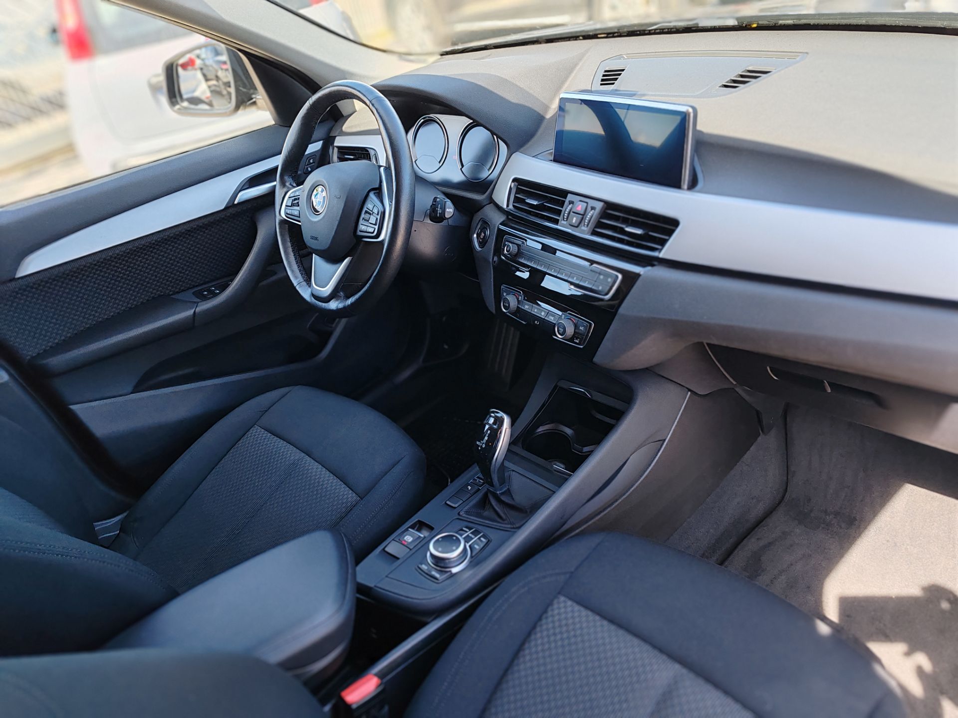 BMW X1  SDrive18d Business Advantage Aut.