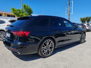 Audi A4  Avant 35 TDI/163 CV S tronic S line edition