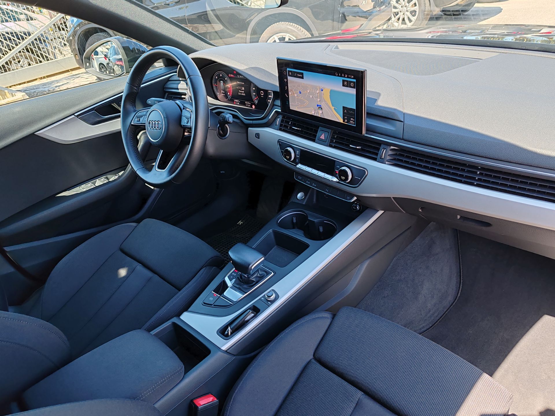 Audi A4  Avant 35 TDI/163 CV S tronic S line edition