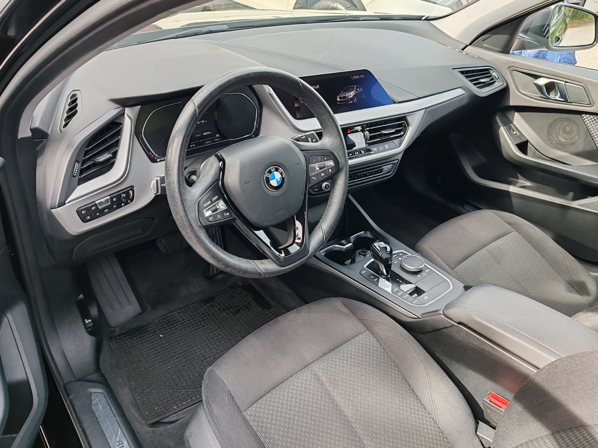 BMW 116d 5p. Business Advantage