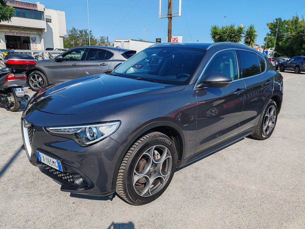 Alfa Romeo Stelvio  2.2 TD 210cv AT8 Q4 Executive