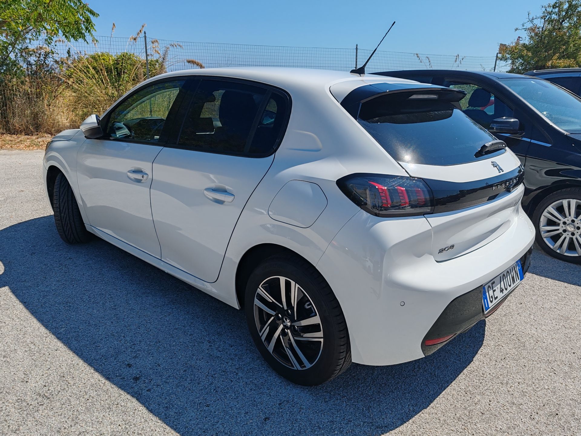 Peugeot 208 BlueHDi 100 S&S 5p. Allure