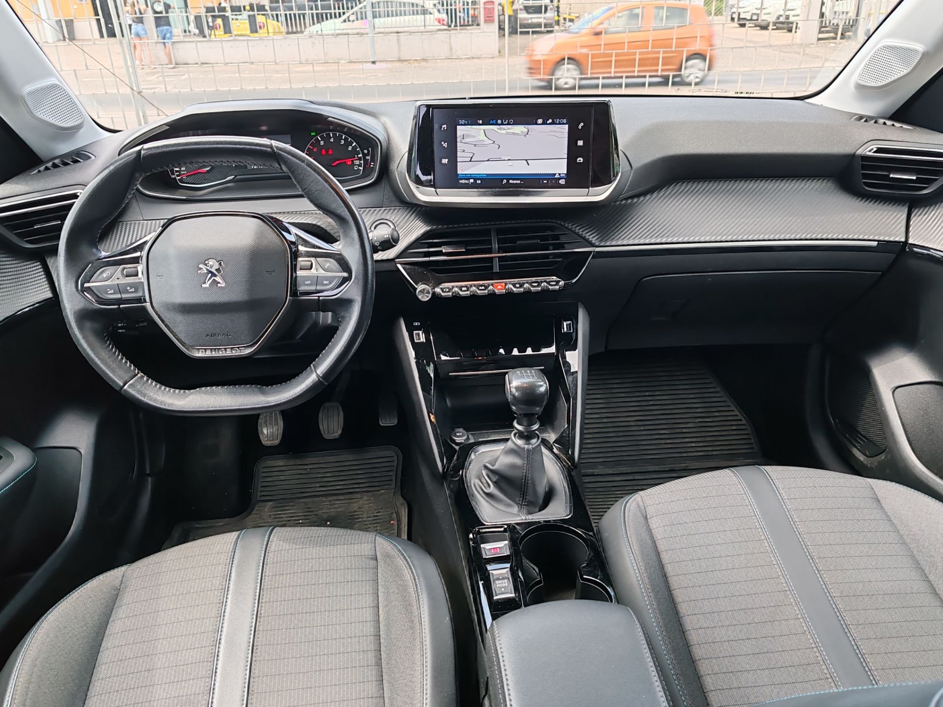 Peugeot 208 BlueHDi 100 S&S 5p. Allure