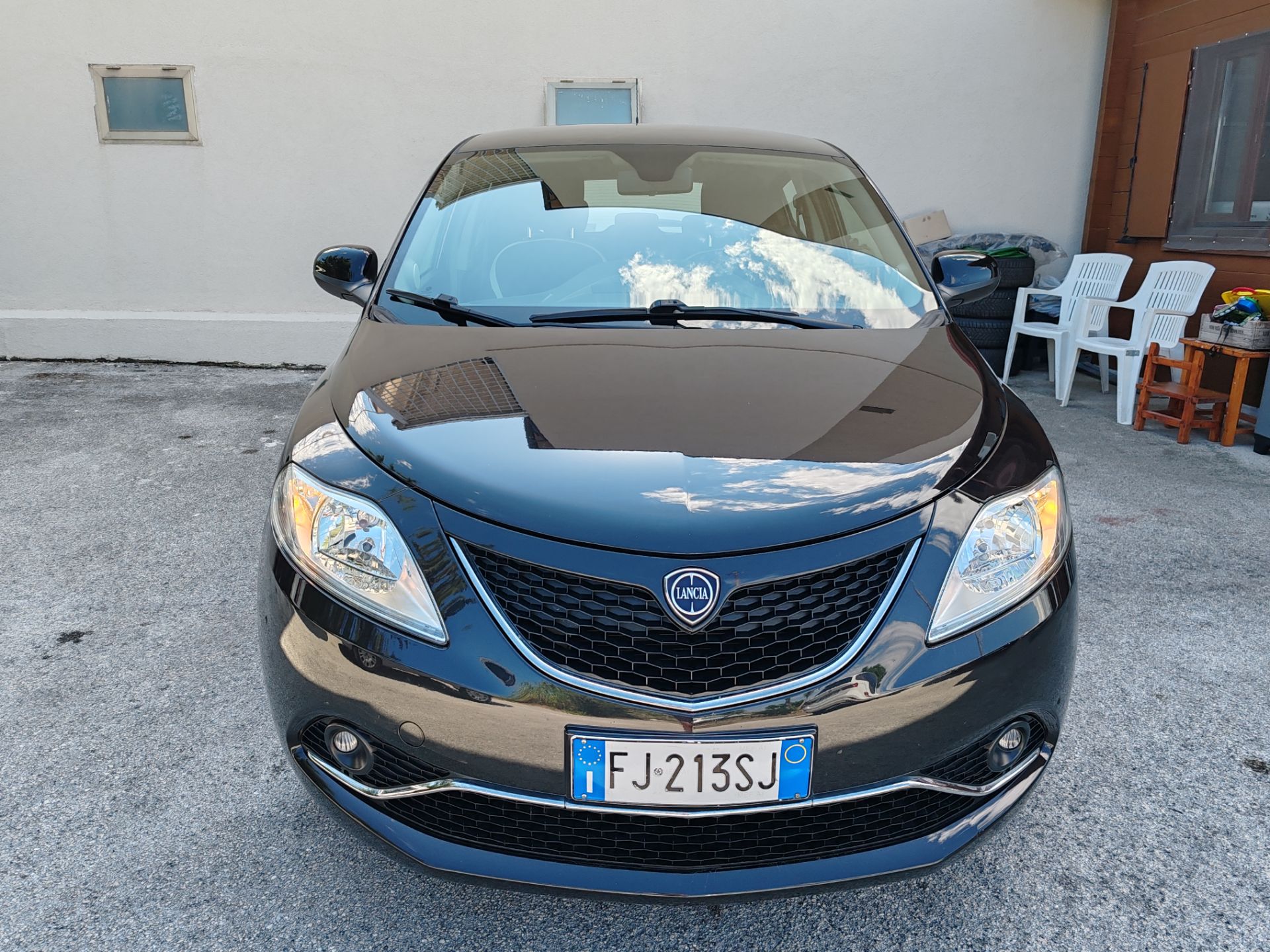 Lancia Ypsilon 1.2 69 CV 5p. GPL Ecochic Gold