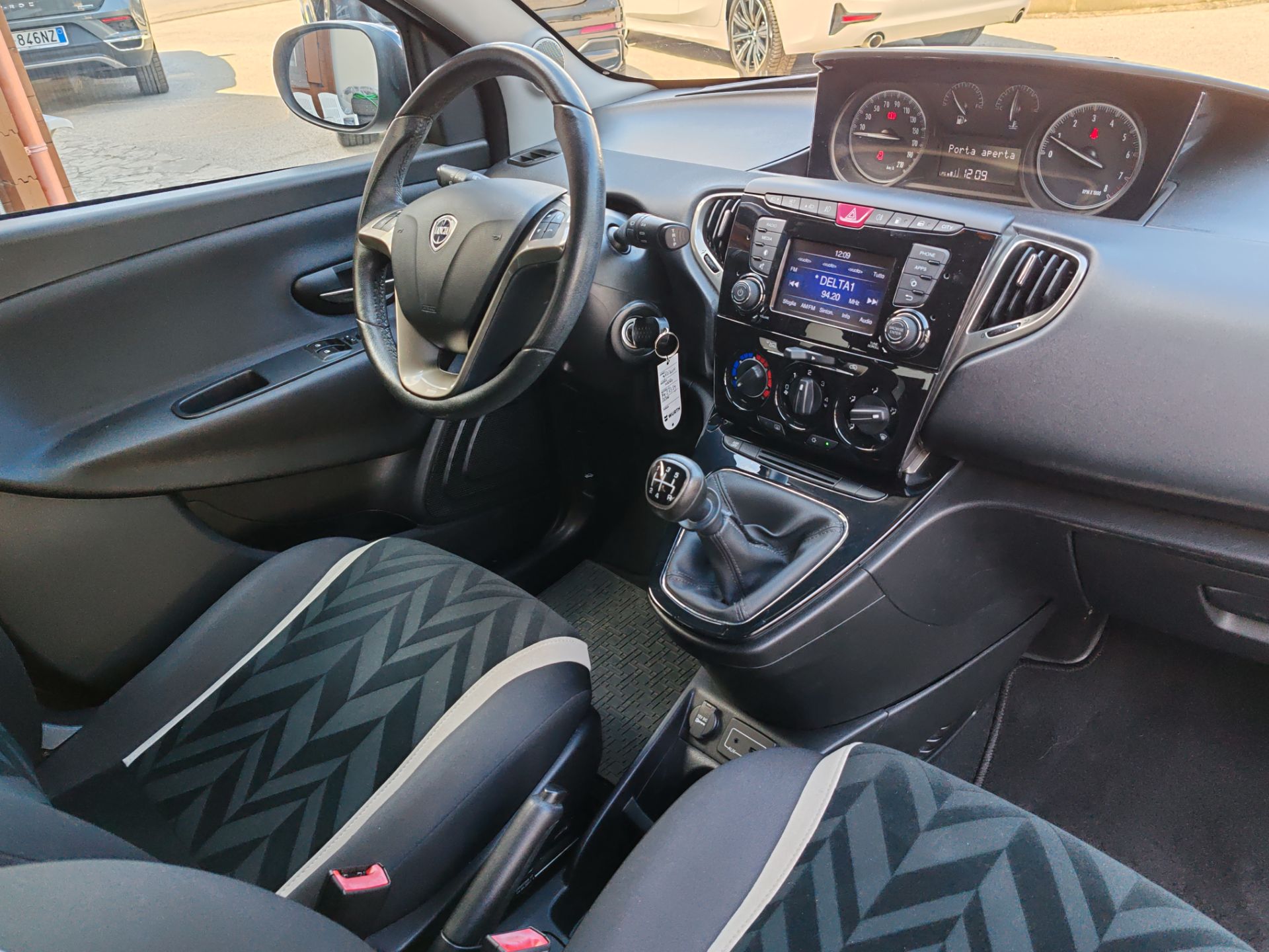 Lancia Ypsilon 1.2 69 CV 5p. GPL Ecochic Gold