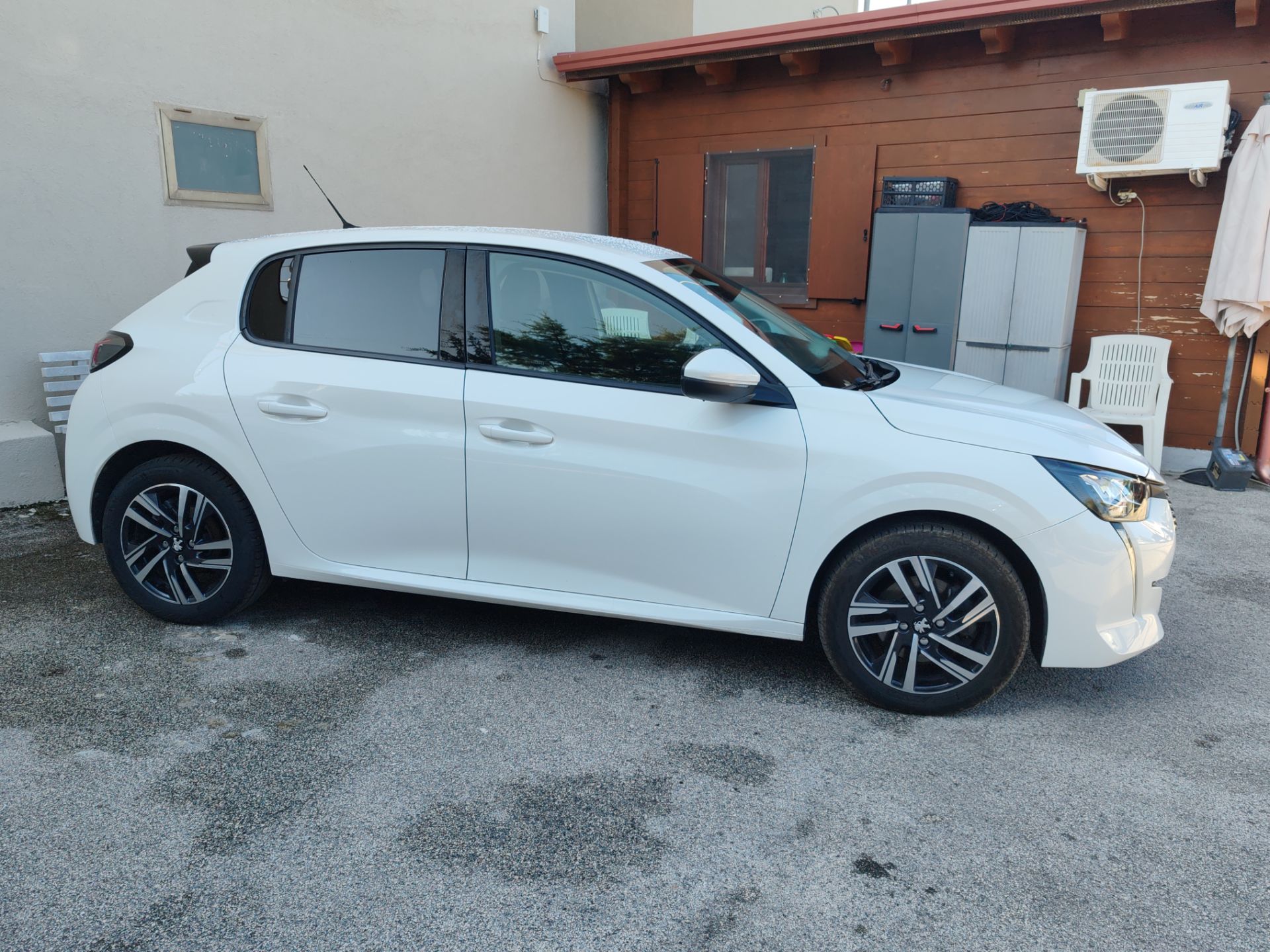 Peugeot 208 BlueHDi 100 S&S 5p. Allure