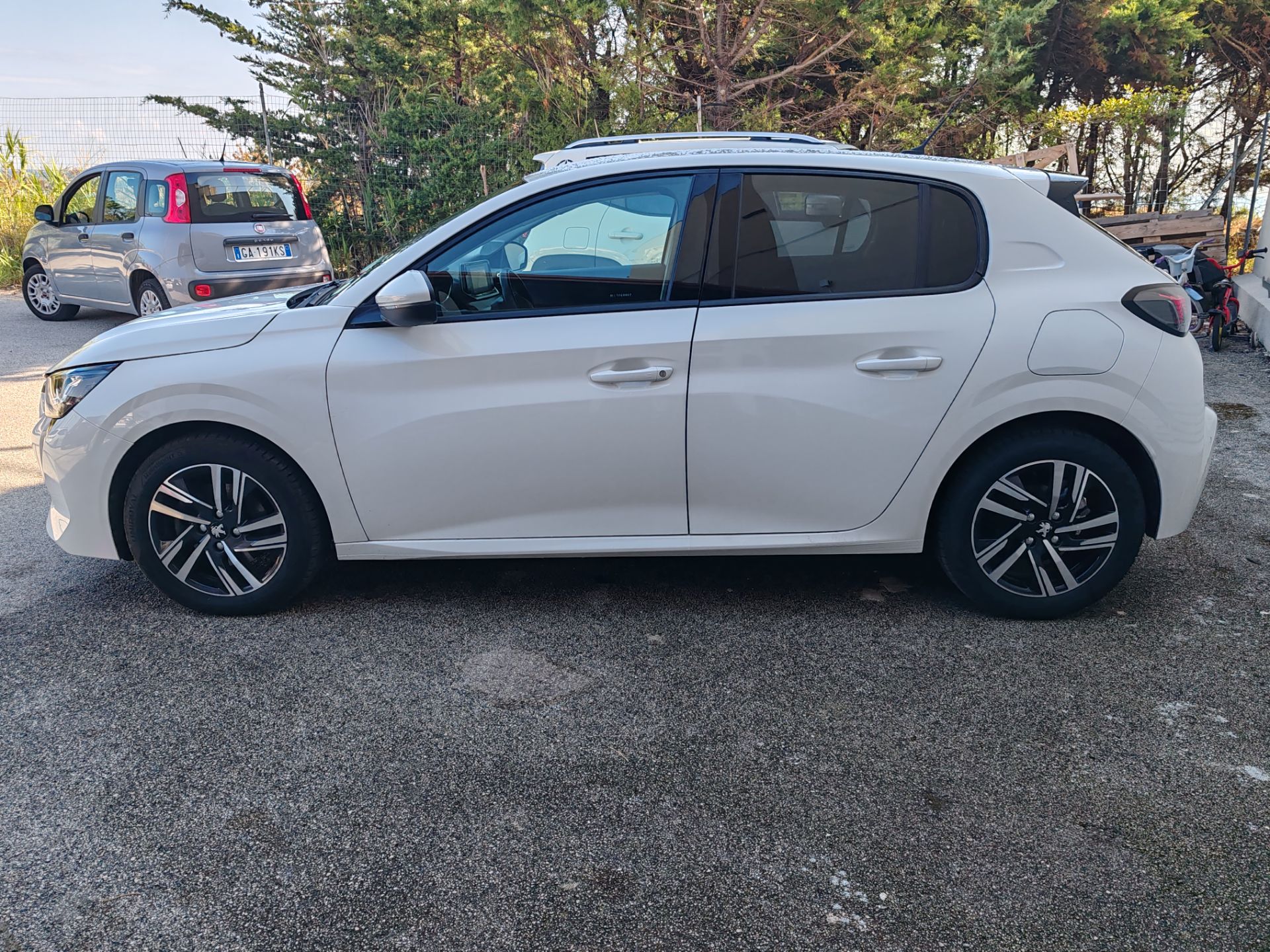 Peugeot 208 BlueHDi 100 S&S 5p. Allure