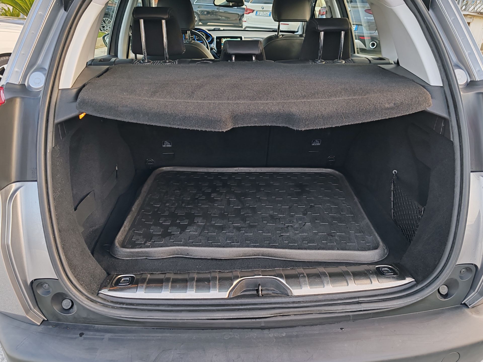 Peugeot 2008  1.6 Hdi Allure