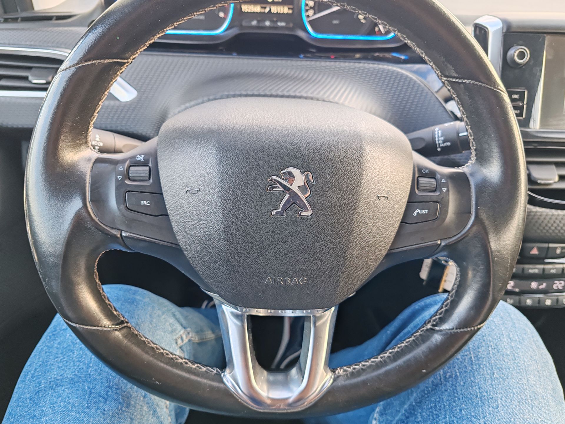 Peugeot 2008  1.6 Hdi Allure