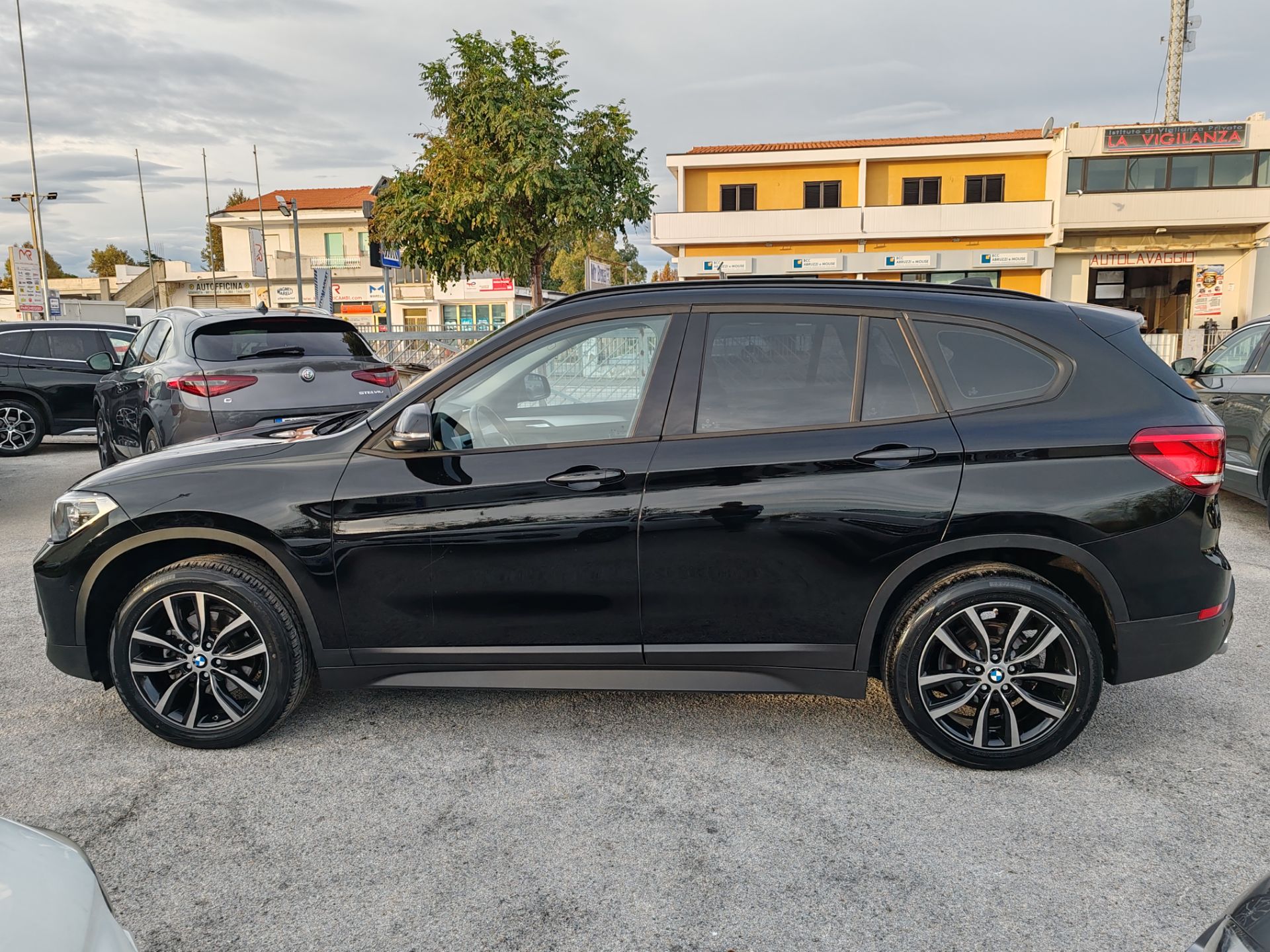BMW X1  SDrive18d Business Advantage Aut.