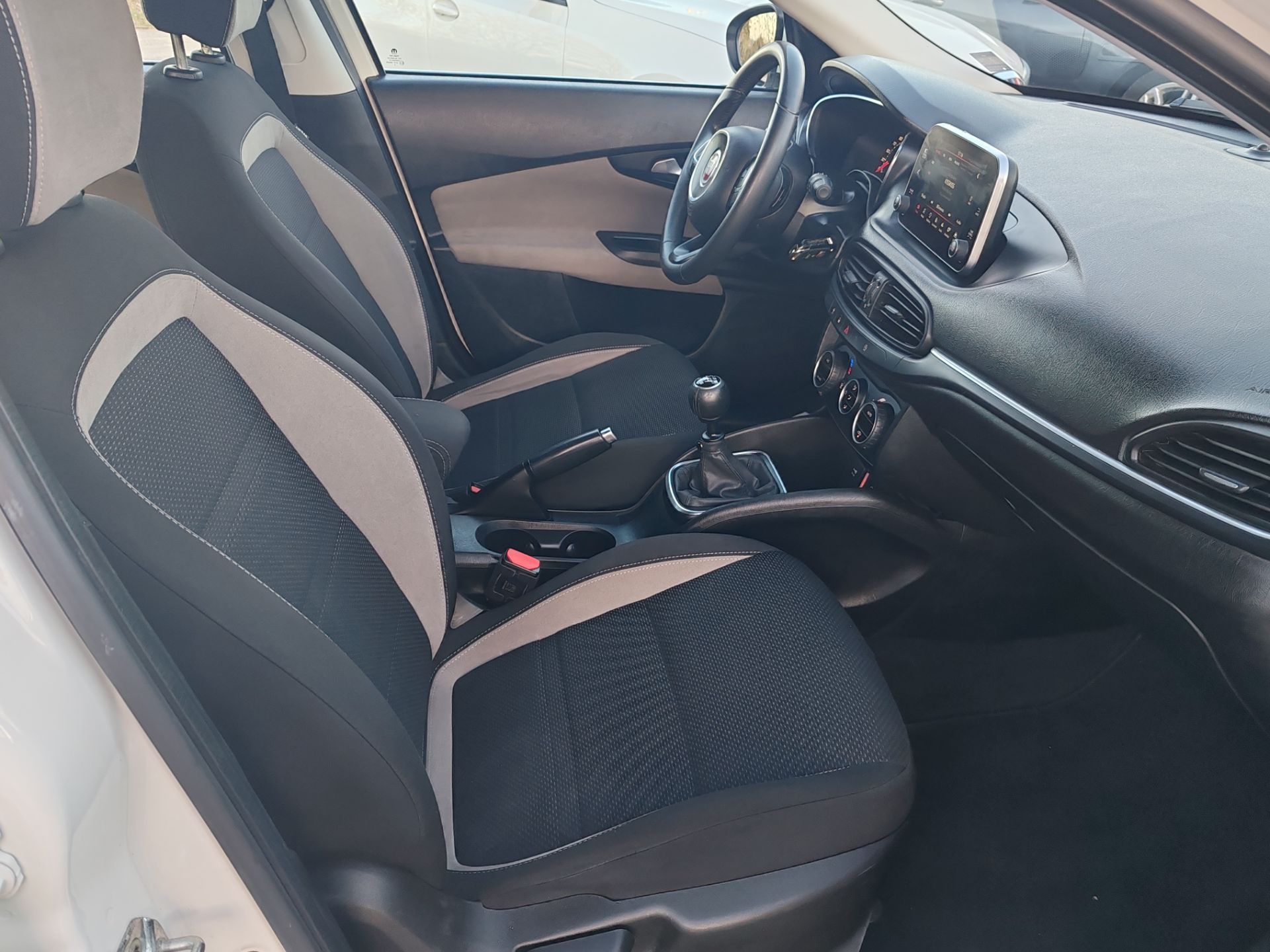 Fiat Tipo 1.6 Mjt S&S SW Lounge