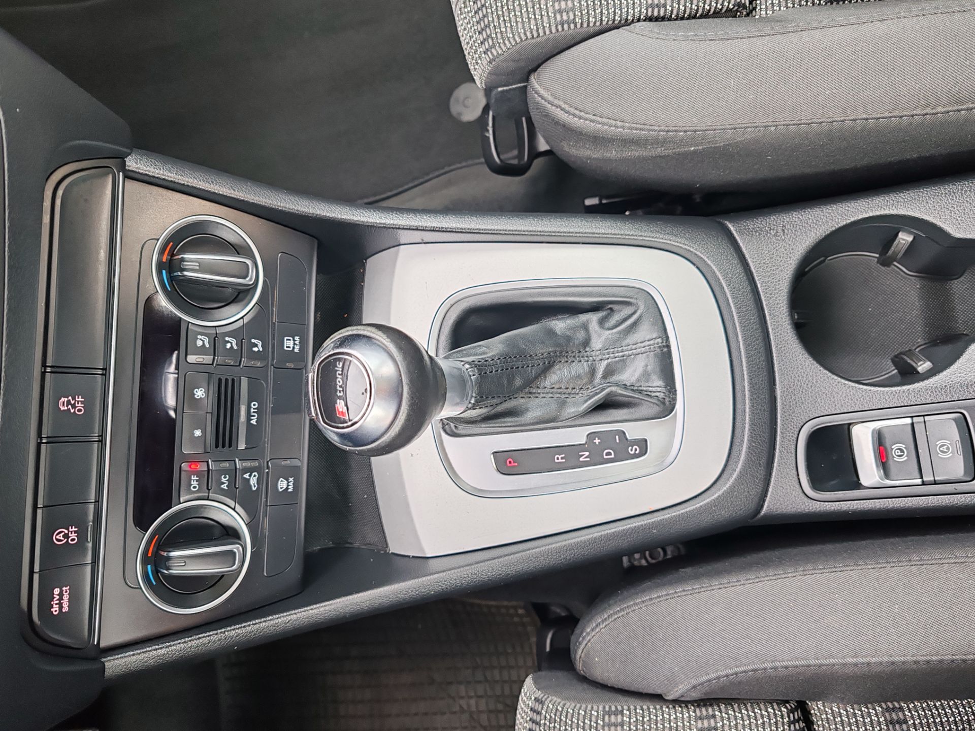 Audi Q3  2.0 TDI Quattro S tronic Edition