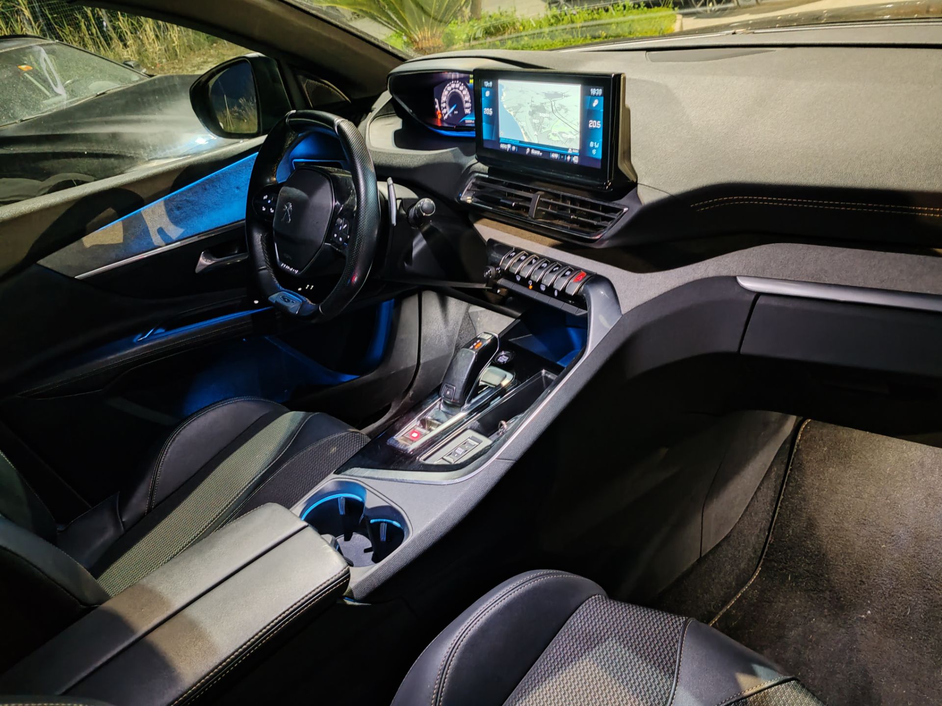 Peugeot 3008  BlueHDi 130 S&S EAT8 GT