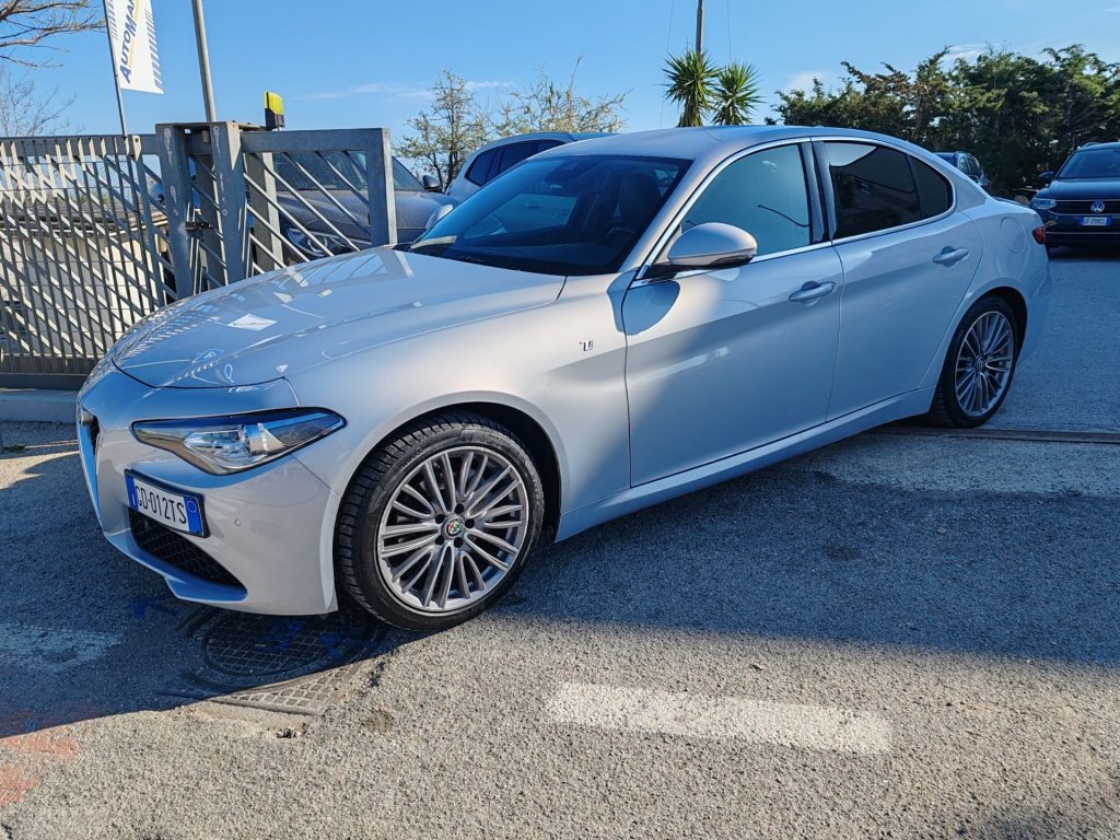 Alfa Romeo Giulia  2.2 TD AT8 190cv Ti