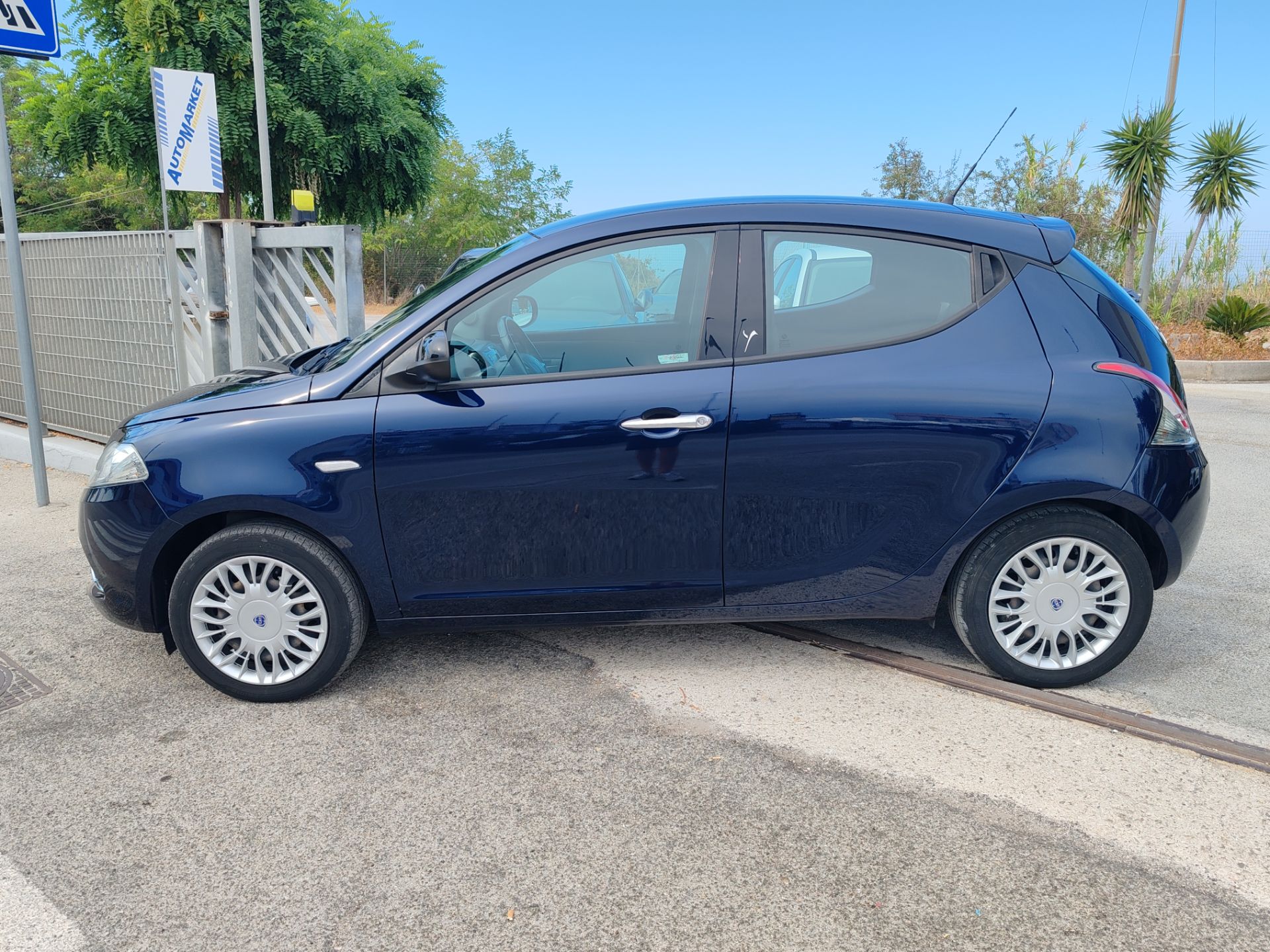 Lancia Ypsilon 1.3 MJT 95 CV 5p. S&S Gold