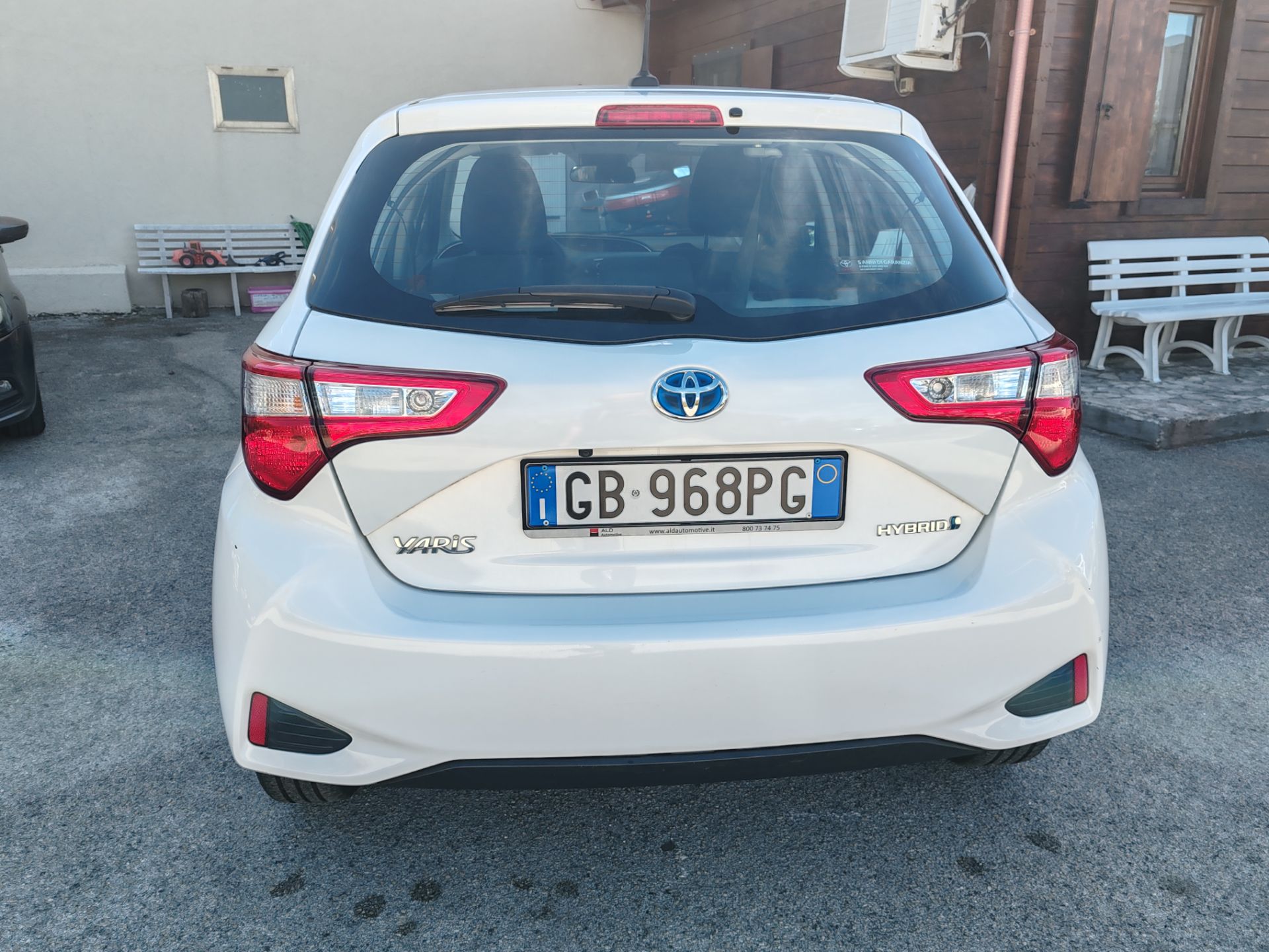 Toyota Yaris 1.5 Hybrid 5p. Business