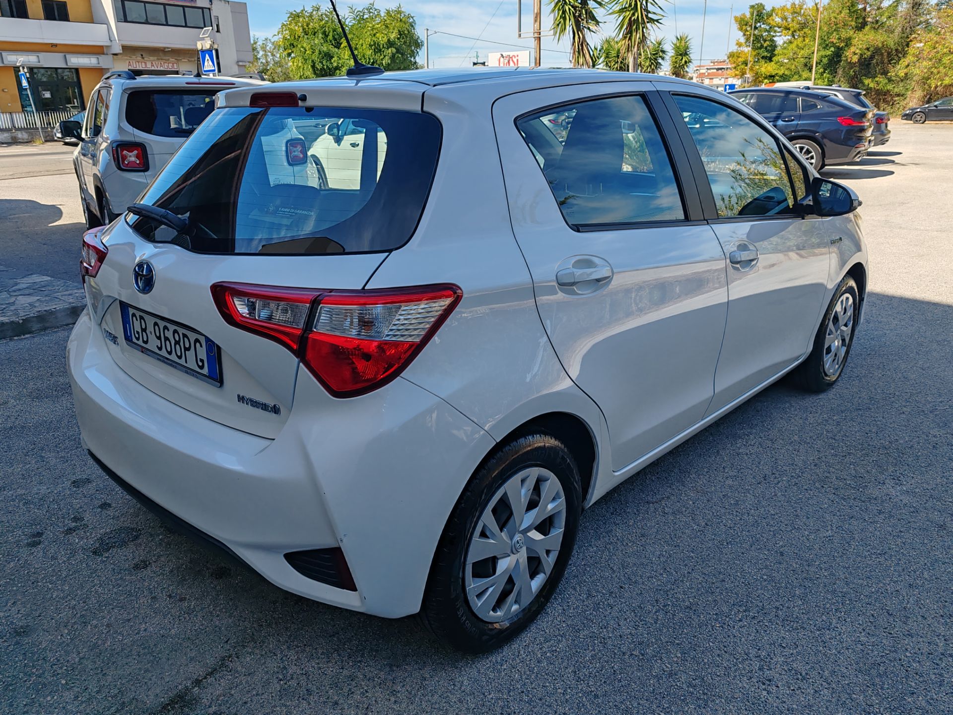 Toyota Yaris 1.5 Hybrid 5p. Business