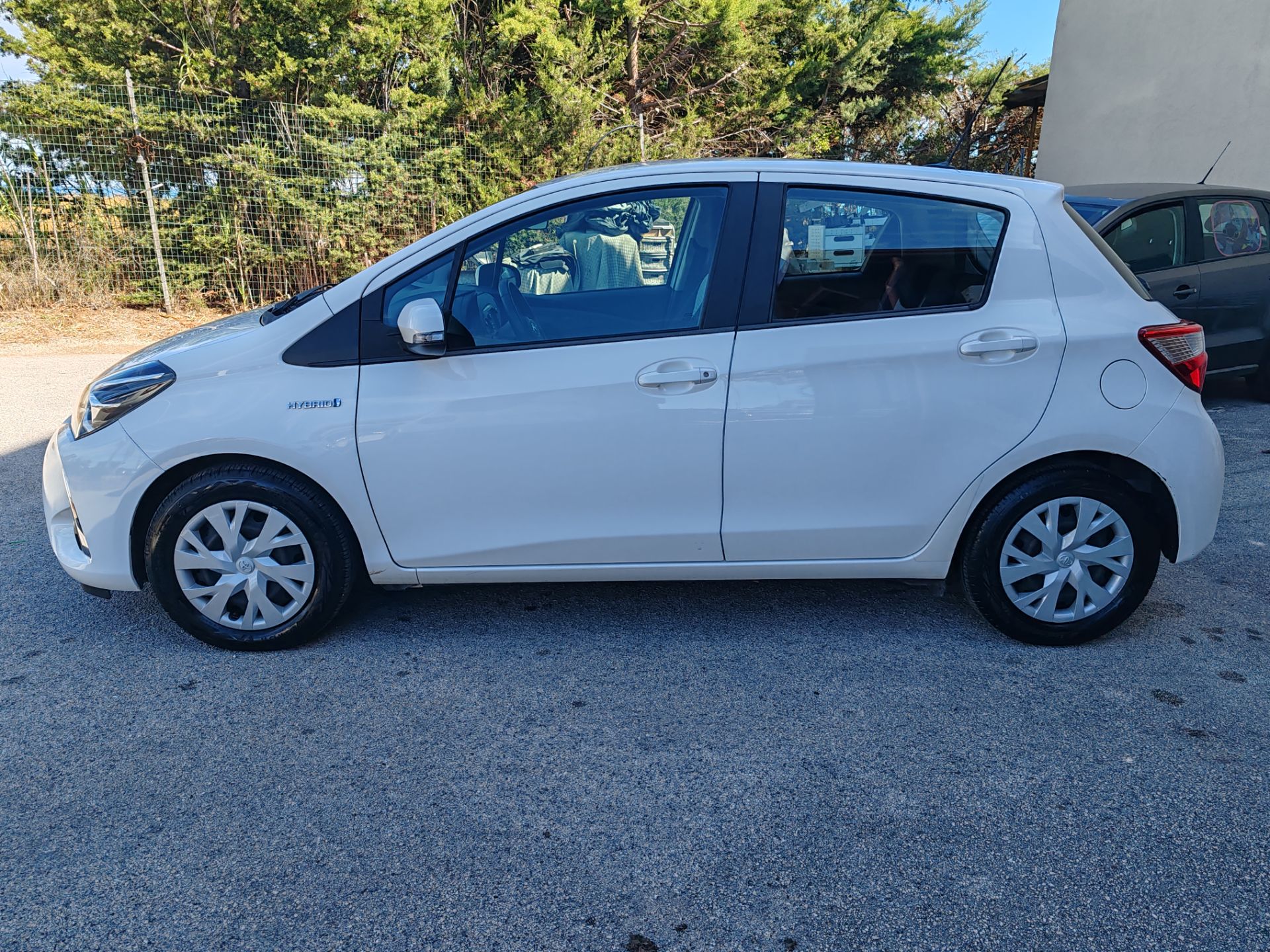 Toyota Yaris 1.5 Hybrid 5p. Business