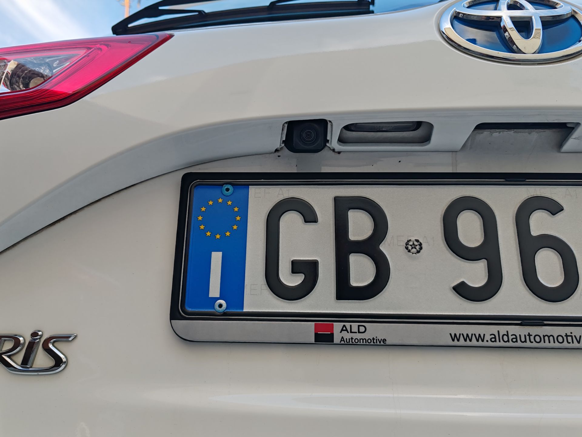 Toyota Yaris 1.5 Hybrid 5p. Business