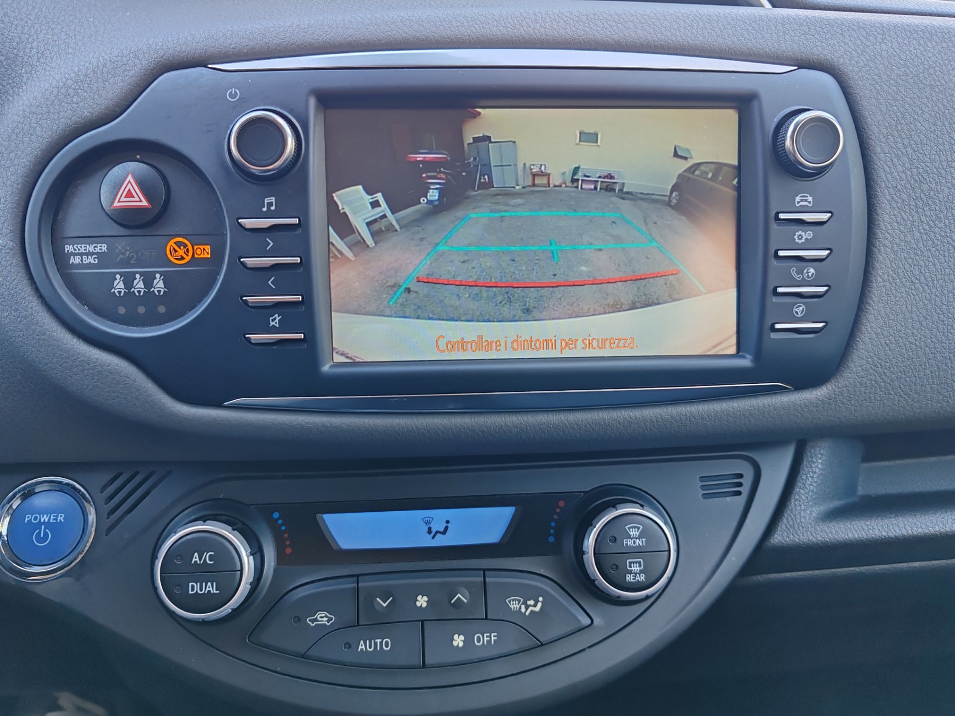 Toyota Yaris 1.5 Hybrid 5p. Business
